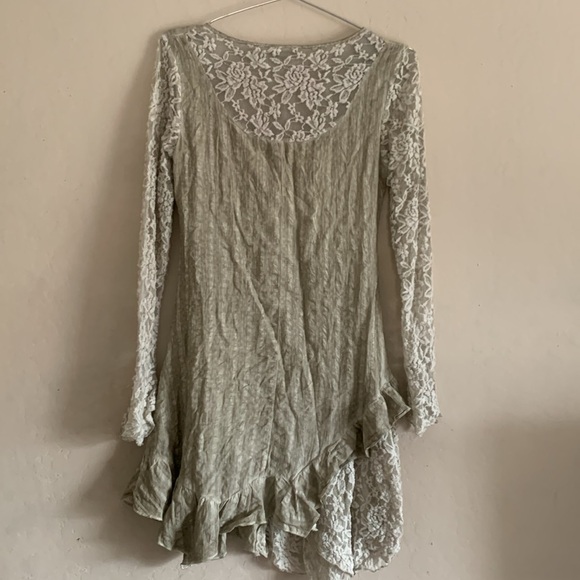 Elegant Lace Overlay Dress - Picture 6 of 6